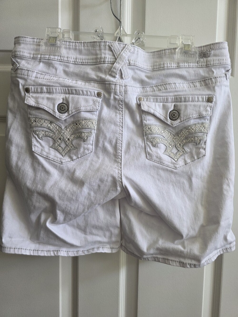 Hydraulic Y2K White Denim Embroidered Flap Pocket Shorts Junior Sz 13/14
